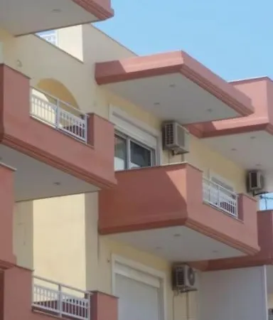 Apartment α οροφου με θεα στο βουνο *