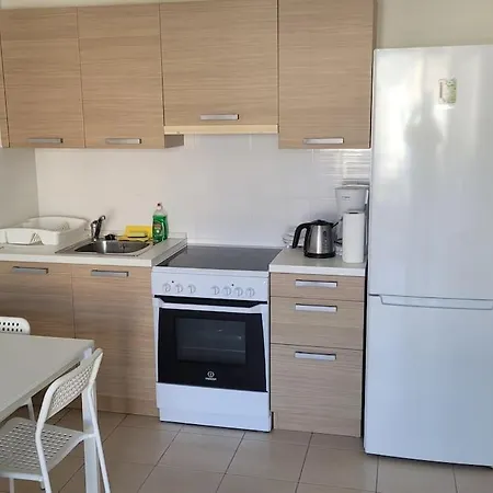 α οροφου με θεα στο βουνο Karystos (Evia)