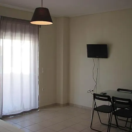 Apartamento α οροφου με θεα στο βουνο *